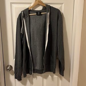 Mens True Classic Size L